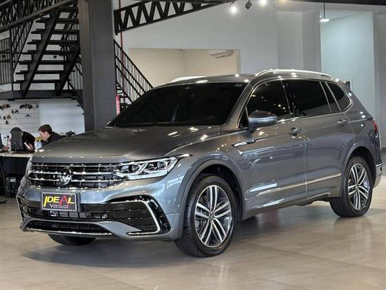 VOLKSWAGEN TIGUAN 2.0 300 TSI GASOLINA ALLSPACE R-LINE AUTOMÁTICO VOLKSWAGEN TIGUAN 2.0 300 TSI GASOLINA ALLSPACE R-LINE AUTOMÁTICO
